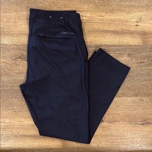 7 Diamonds Black Dress Pants Elegant and Sleek